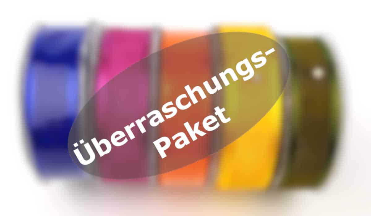 Surprise package with 5 ribbons