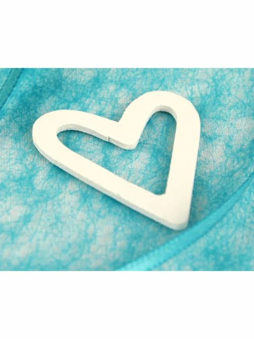 Wooden litter heart, white
